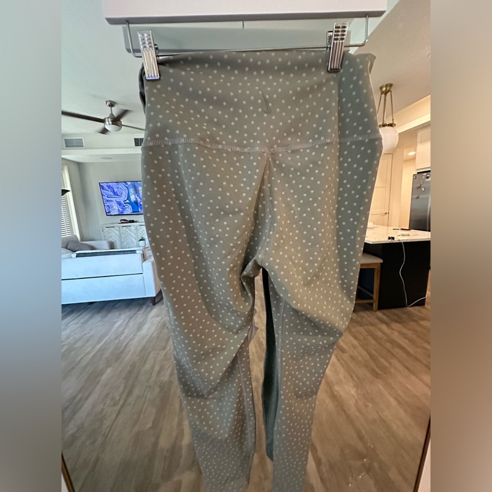 NEW NIKE LEGGINGS